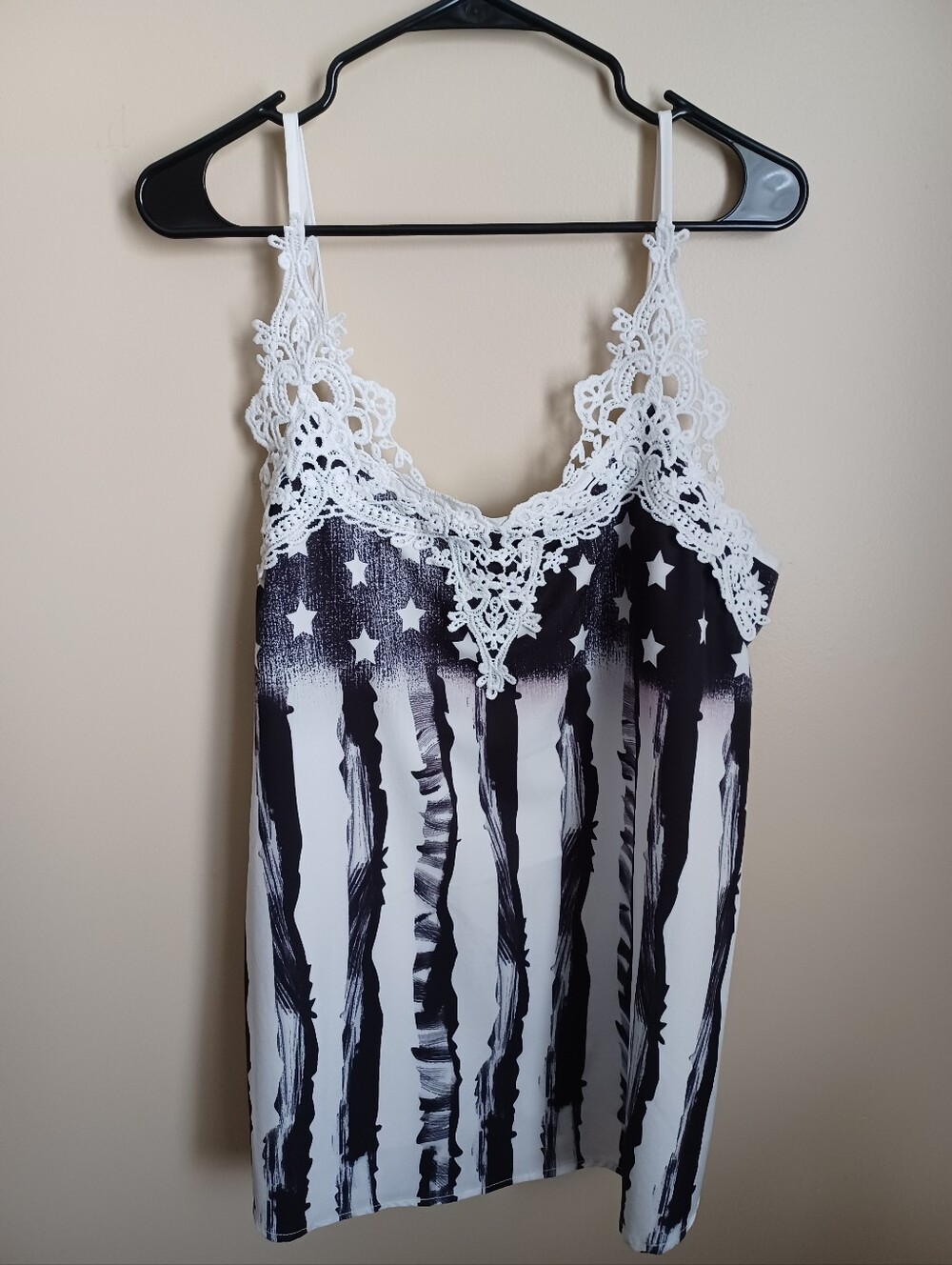 Women's Size XXL Black And White American Flag Summer Polyester Shirt Tank Top